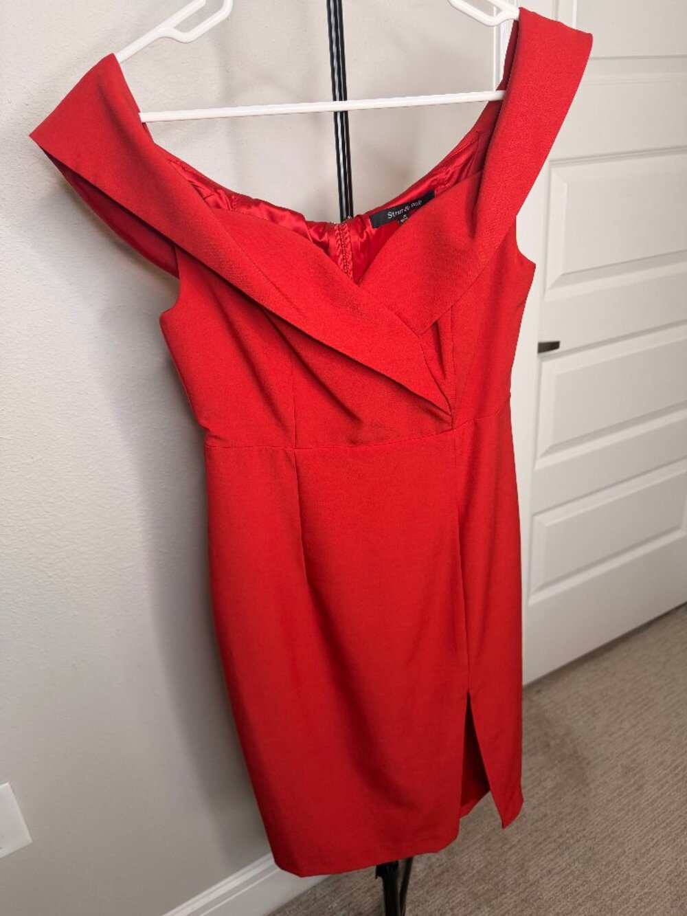 Strut & Bolt Red Off Shoulder Cocktail Dress Front Slit Size S